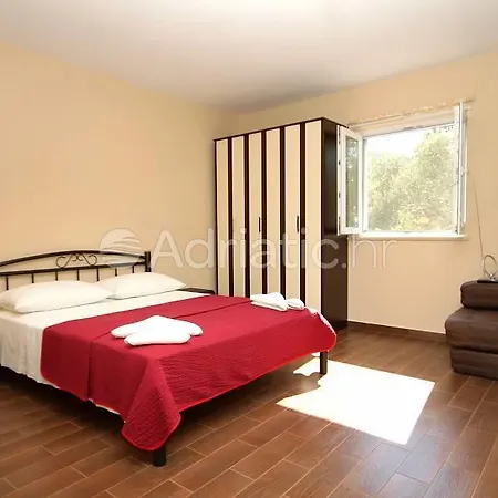 Kneze Nikolina Apartamento